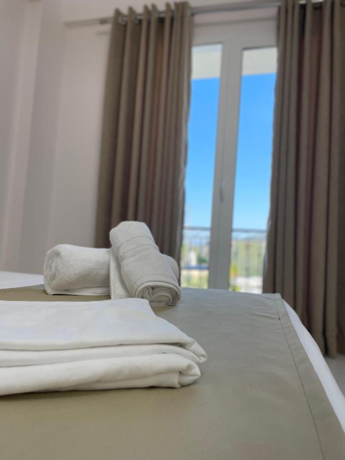Golden Hill Ksamil Hotel Luaran gambar